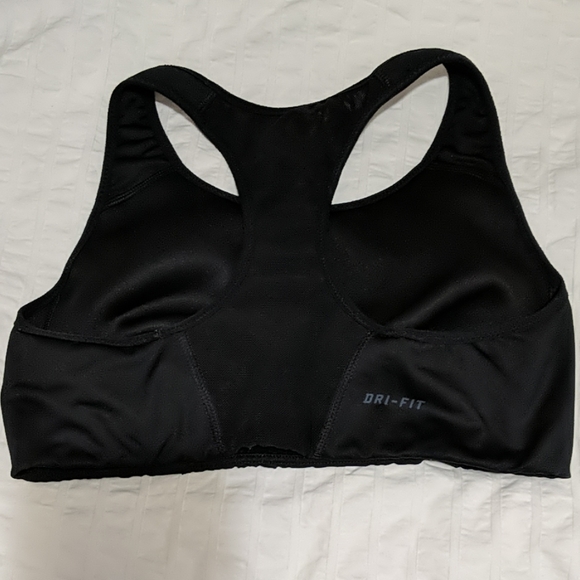 BLACK NIKE SPORTS BRA - Picture 2 of 2
